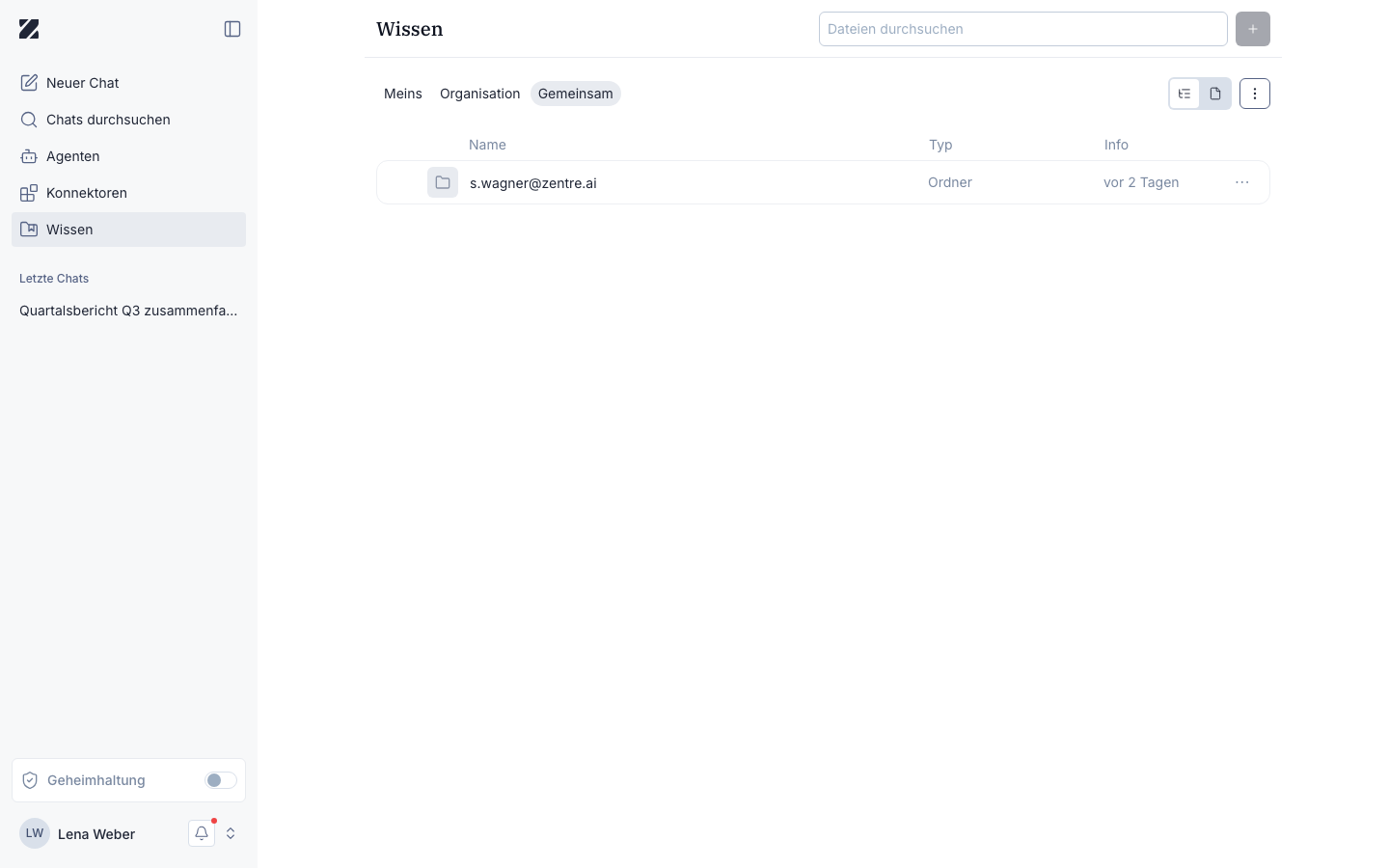 Tab „Gemeinsam“ in „Wissen“ mit einem Ordner, der nach der E-Mail-Adresse einer Kollegin benannt ist